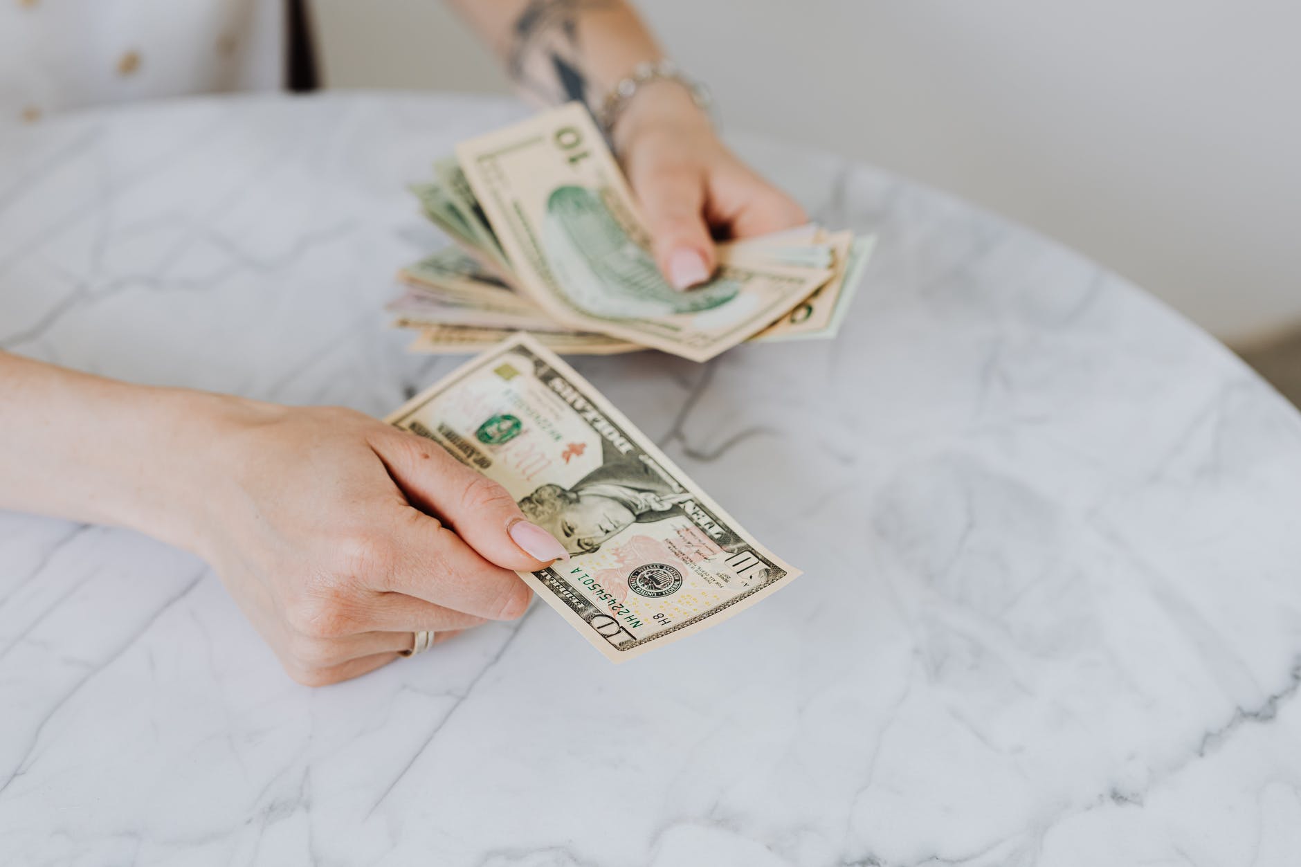 Do you "arrange" your paper money?